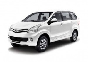 toyota avanza 7str