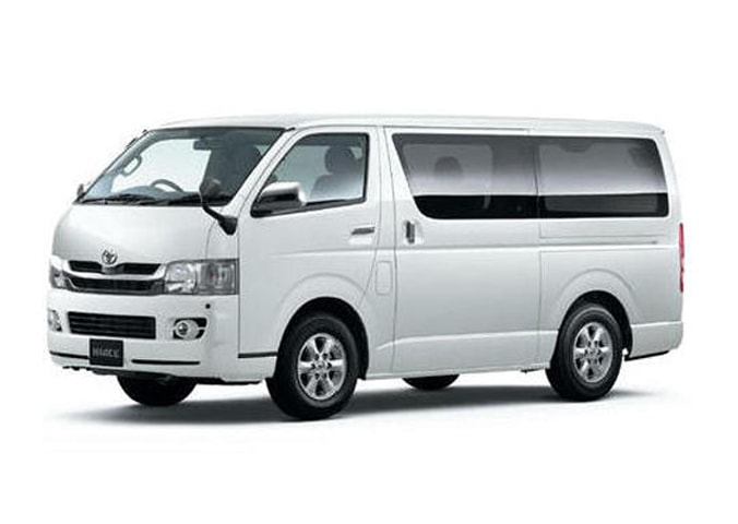 TOYOTA HIACE VAN